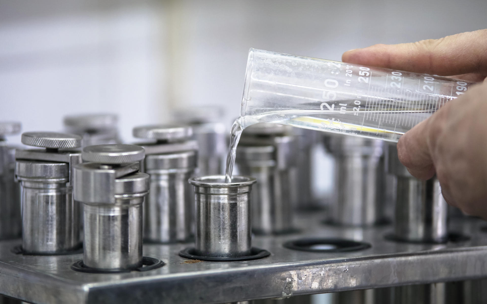 Laboratorio de calidad - Análisis - Tint finish